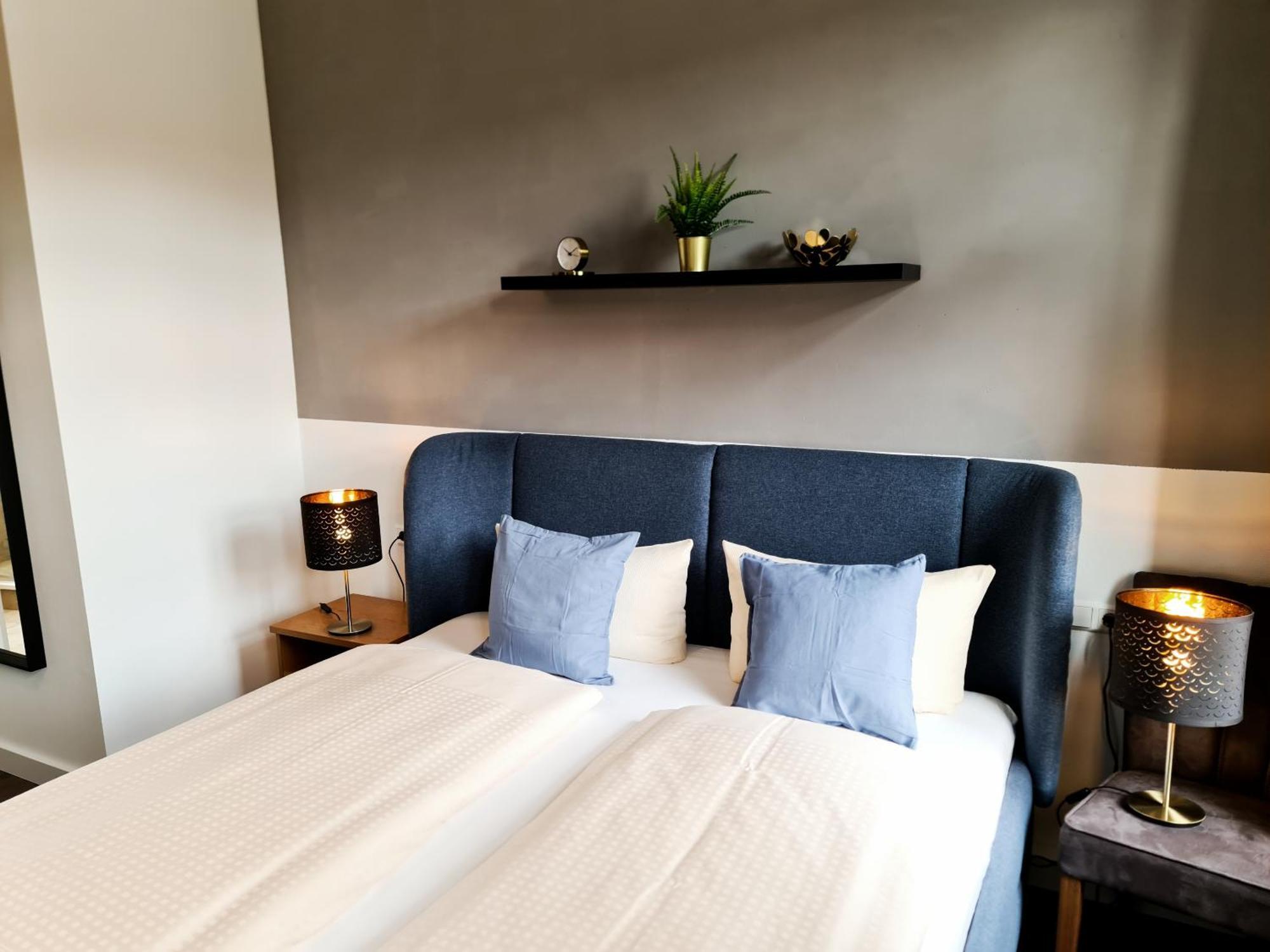 Hotel Reutterhaus Гарделеген Екстериор снимка